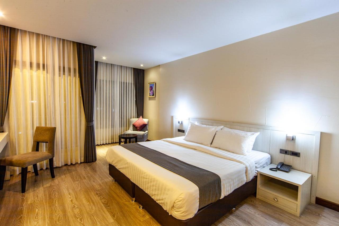 Rung Aroon Hotel By Le Siri Chiang Mai Exterior foto